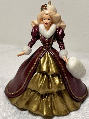 1996 Hallmark Keepsake Holiday Barbie ornament
Collectible